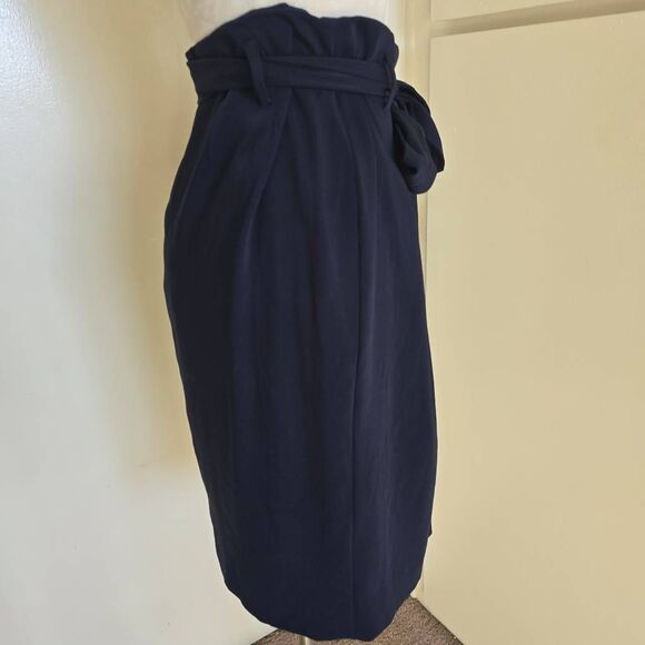 Loft Navy Faux Wrap Pleated/Belted Lined Skirt, Knee Length, NWOT, sz. 4 - Picture 10 of 13